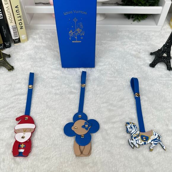 Louis Vuitton Novelty Carousel Vivienne 2024 Holiday Bag Charms - Picture 1 of 8